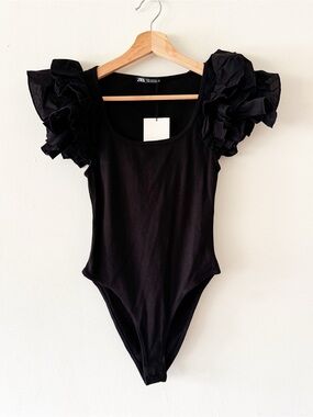 Zara Women’s Black Ruffle Sleeve Bodysuit Size Medium